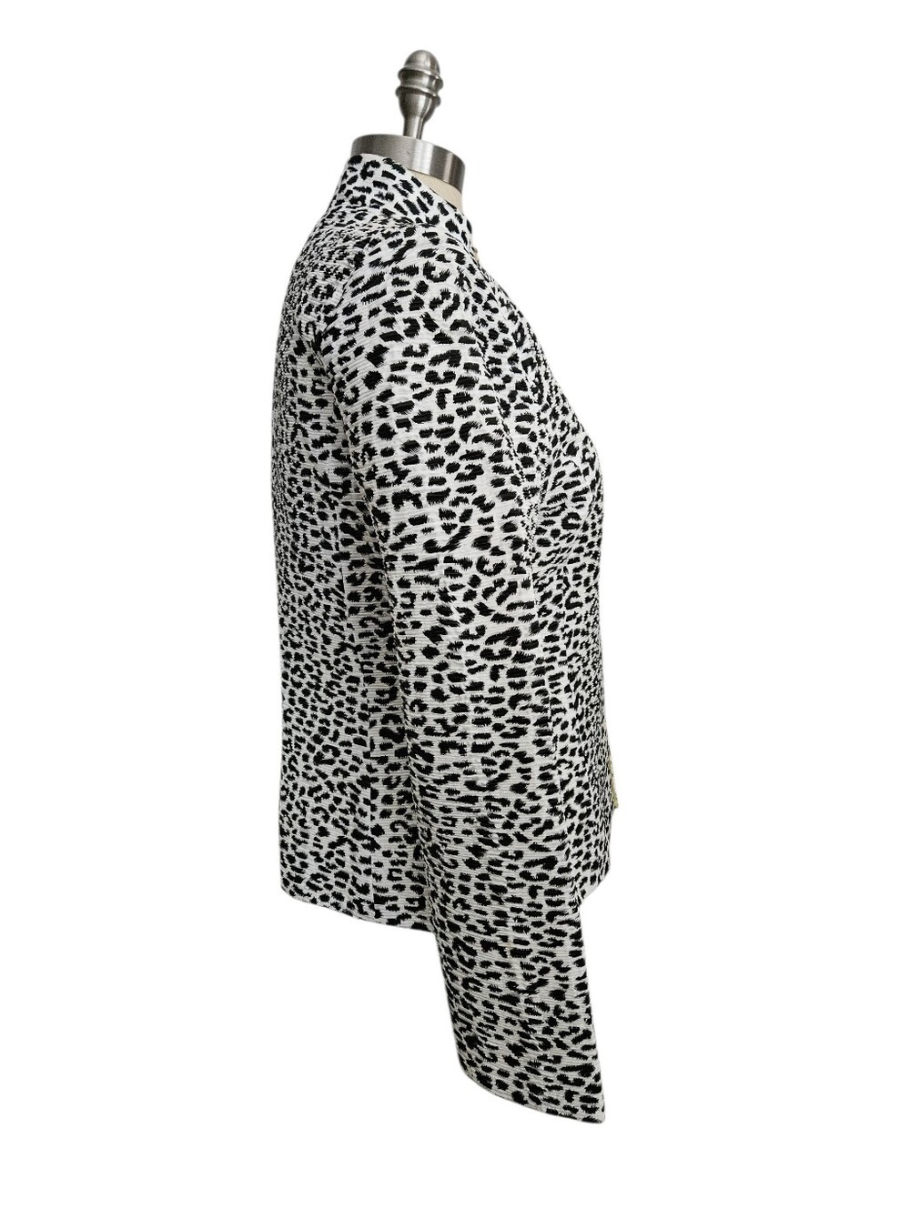 FLORES & FLORES Textured Black & White Animal Print Open Front Jacket | SZ S - Picture 2 of 8